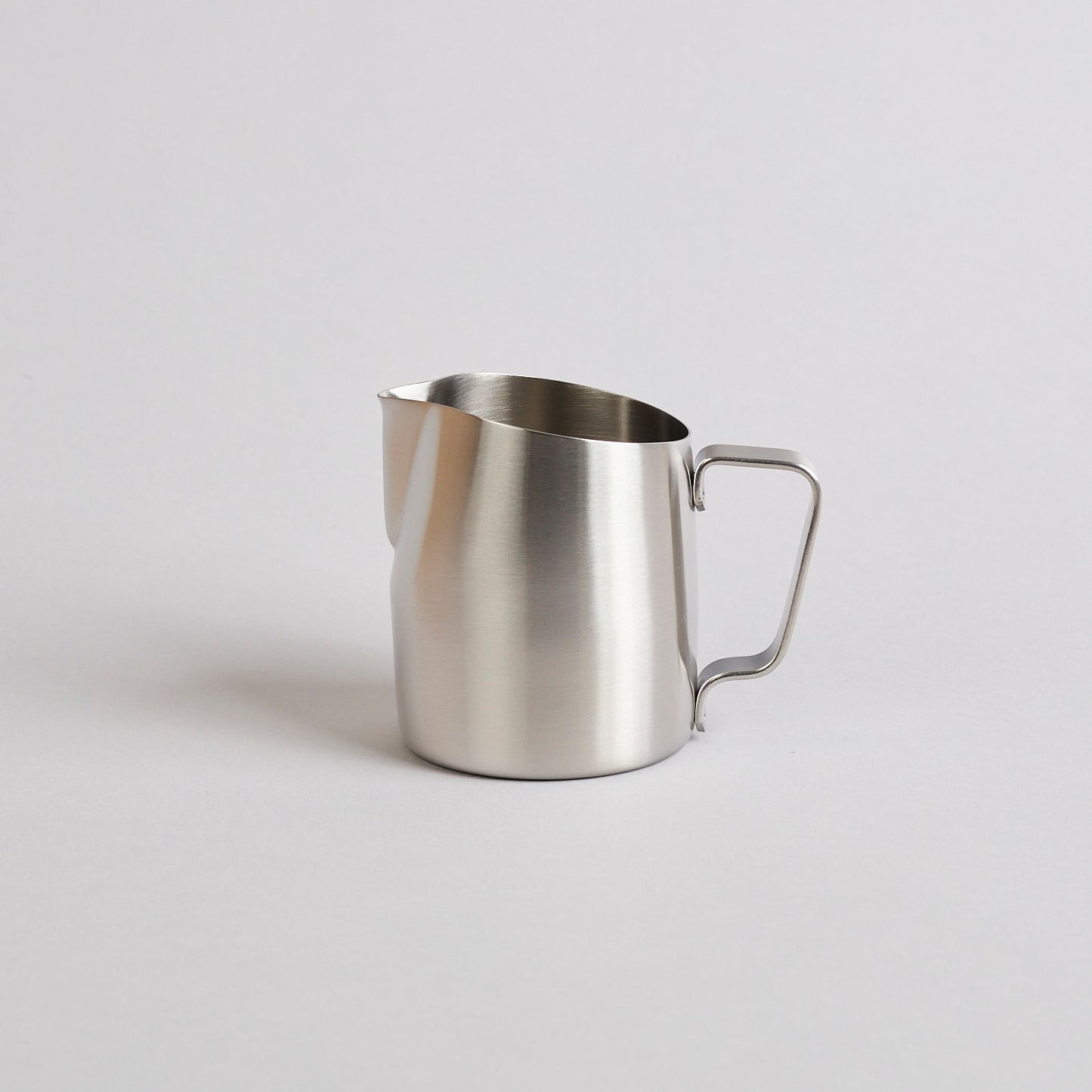 WPM Milk Pitcher 06 Round Spout