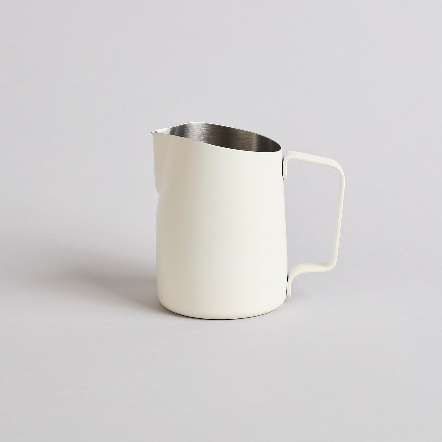 WPM Milk Pitcher 06 Round Spout
